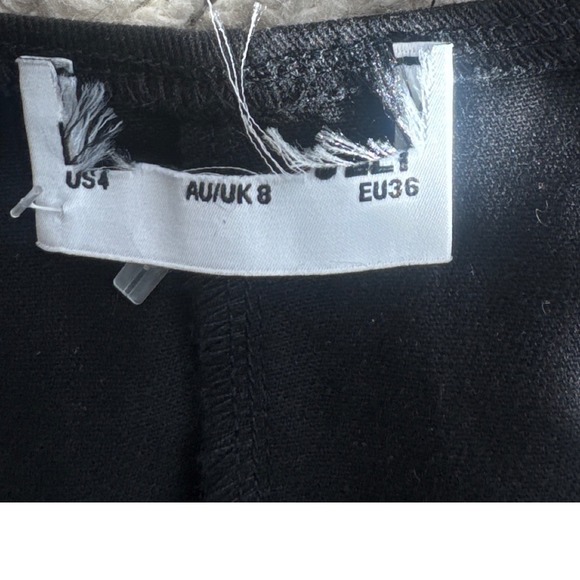 Princess Polly Black Damico Button Front V Neck Short Romper Jumpsuit Womens 4 - Picture 8 of 8